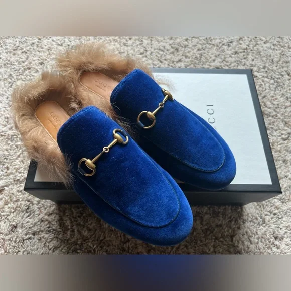 New GUCCI Princetown Fur velvet Cobalt Blue Slippers mules flats - Picture 6 of 9